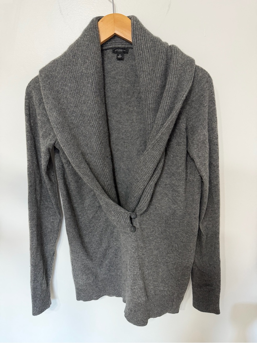Ann Taylor Gray Wool Angora Rabbit Hair Cashmere Shawl Collar Sweater Women’s M